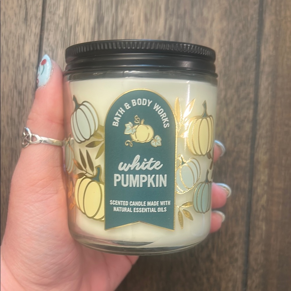 Bath & Body Works White Pumpkin Scented Candle